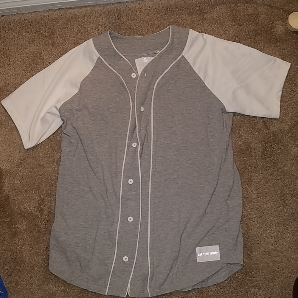 Short sleeve tee
